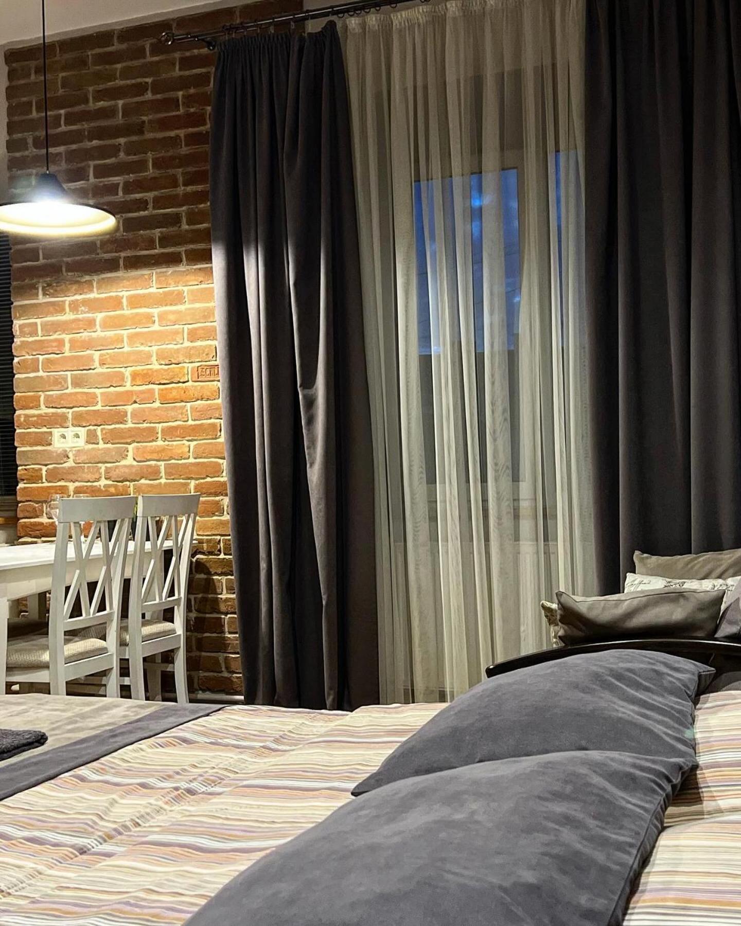 Vip Apartments ! 리비프 외부 사진