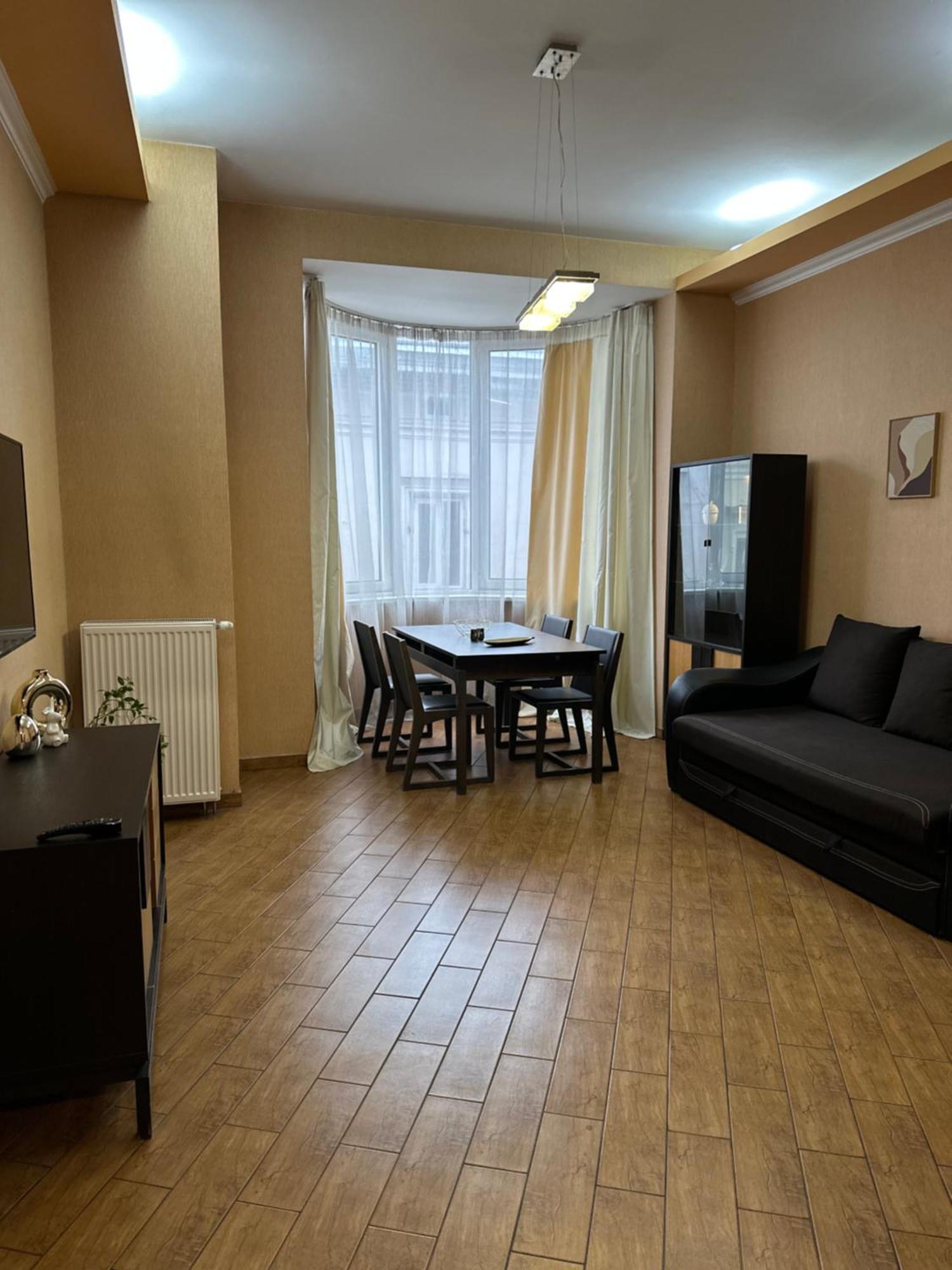 Vip Apartments ! 리비프 외부 사진