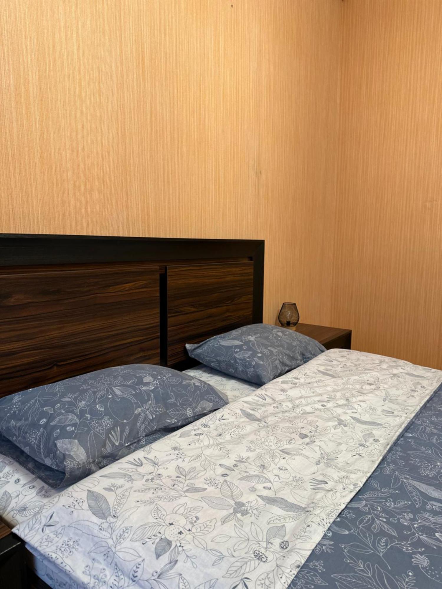 Vip Apartments ! 리비프 외부 사진