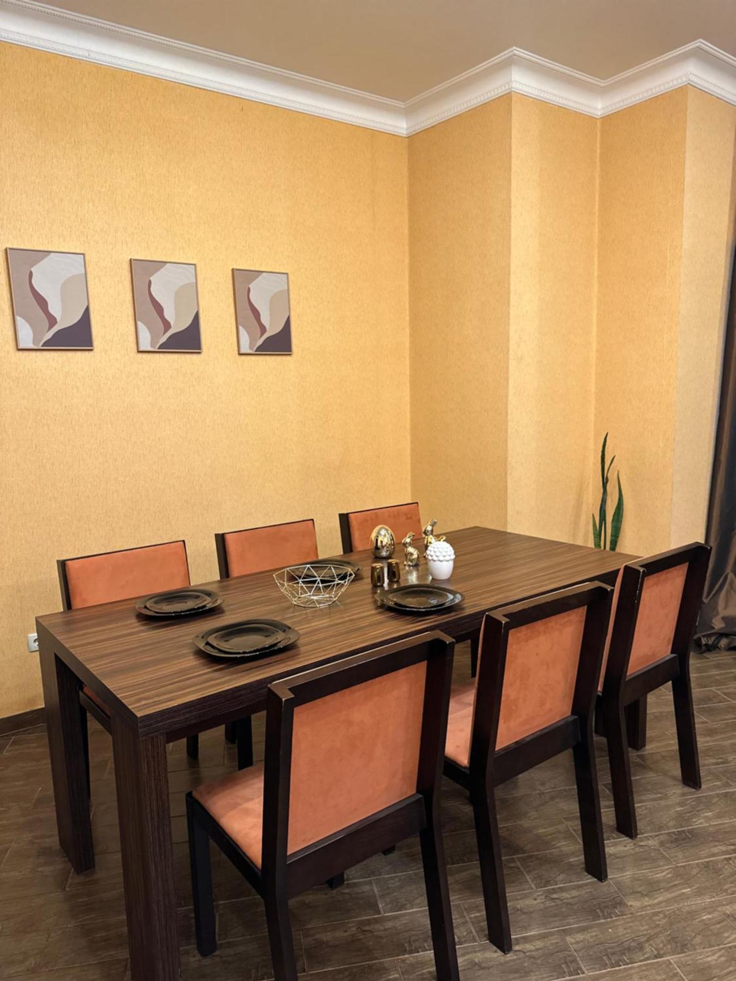 Vip Apartments ! 리비프 외부 사진
